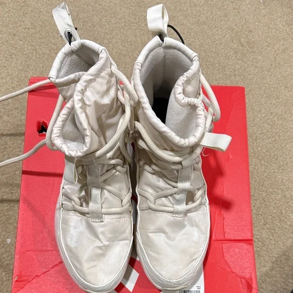 Nike Women's Tanjun High Rise Sneakers - Off-White - Picture 5 of 8